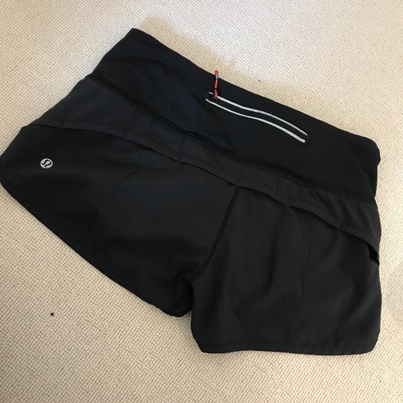 Lululemon black low rise short - Picture 1 of 2